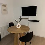 O Stras 25m Carre * ستراسبورغ