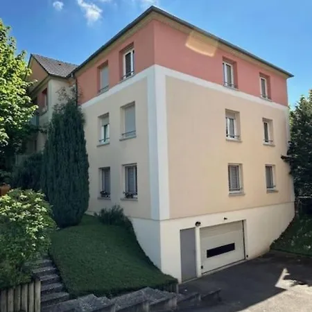 O Stras 25m Carre Apartment